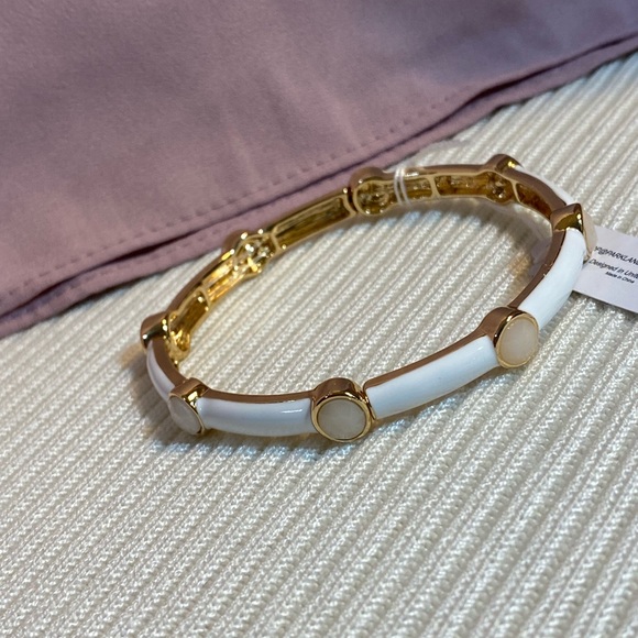 NWT MARSHMALLOW HAND PAINTED WHITE ENAMEL STRETCHY BRACELET WITH NUDE CRYSTAL - Picture 12 of 14